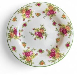 ROYAL ALBERT Old Country Roses Salad Plate Green Trim 7 7/8" Wide Set of 2
